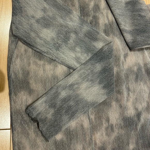 Grey Sheer mesh top, long sleeves Size S - Picture 5 of 5